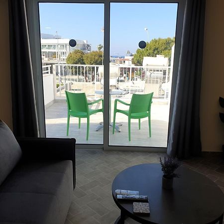 דירות פרוטאראס Leucolla Hill & Sea מראה חיצוני תמונה