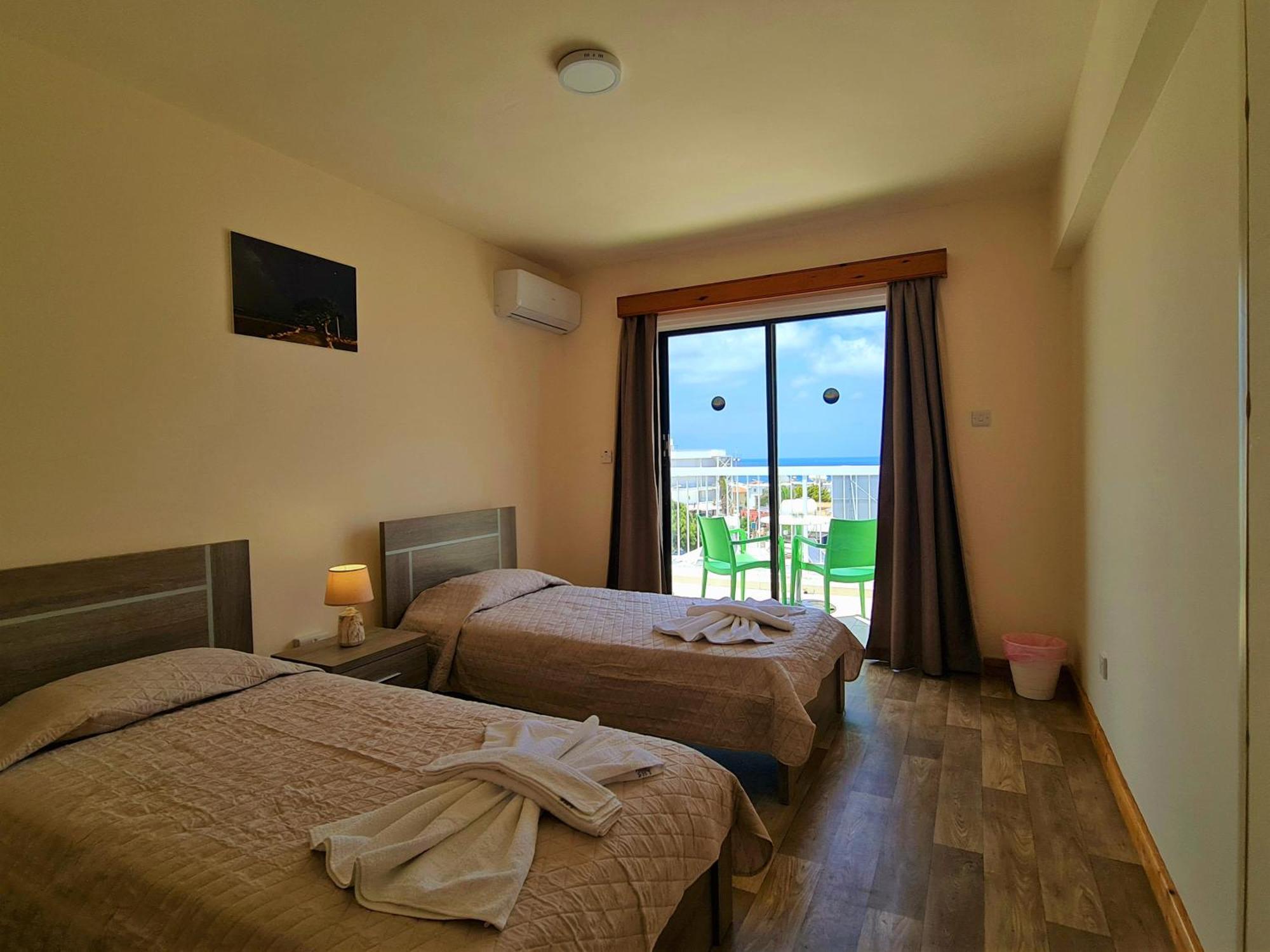 דירות פרוטאראס Leucolla Hill & Sea מראה חיצוני תמונה