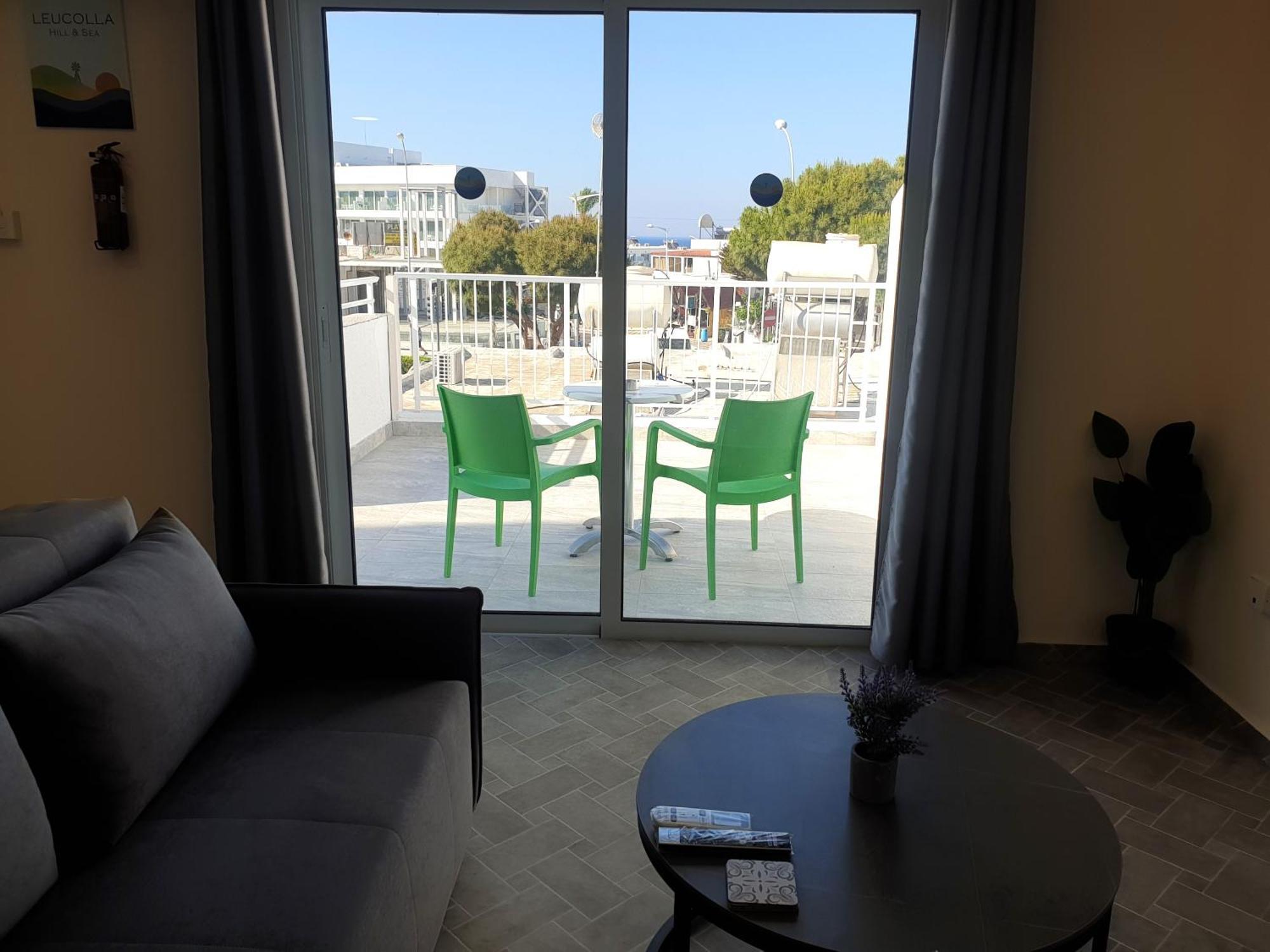 דירות פרוטאראס Leucolla Hill & Sea מראה חיצוני תמונה